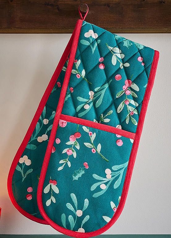 Christmas Holly & Mistletoe Double Oven Glove by Catherine Lansfield _ Look Again