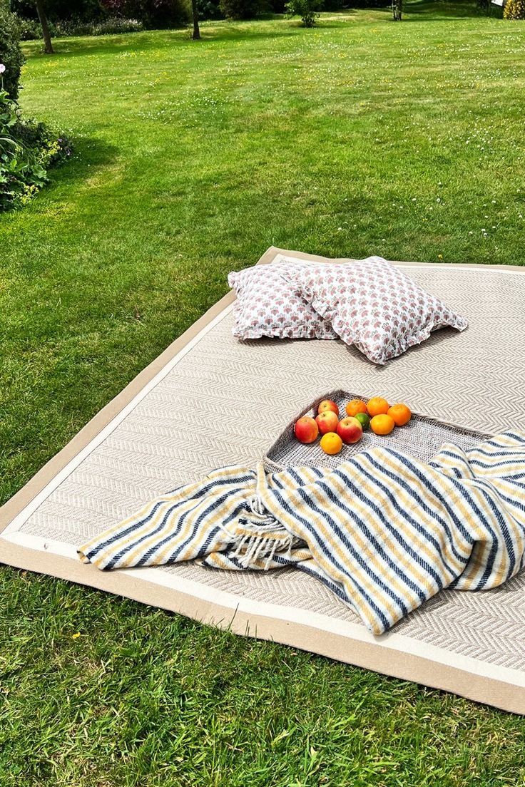 Outdoor Flooring Ideas and Inspiration – Riviera Home UK – Medina Mocha rug, Sand & Camel Edging