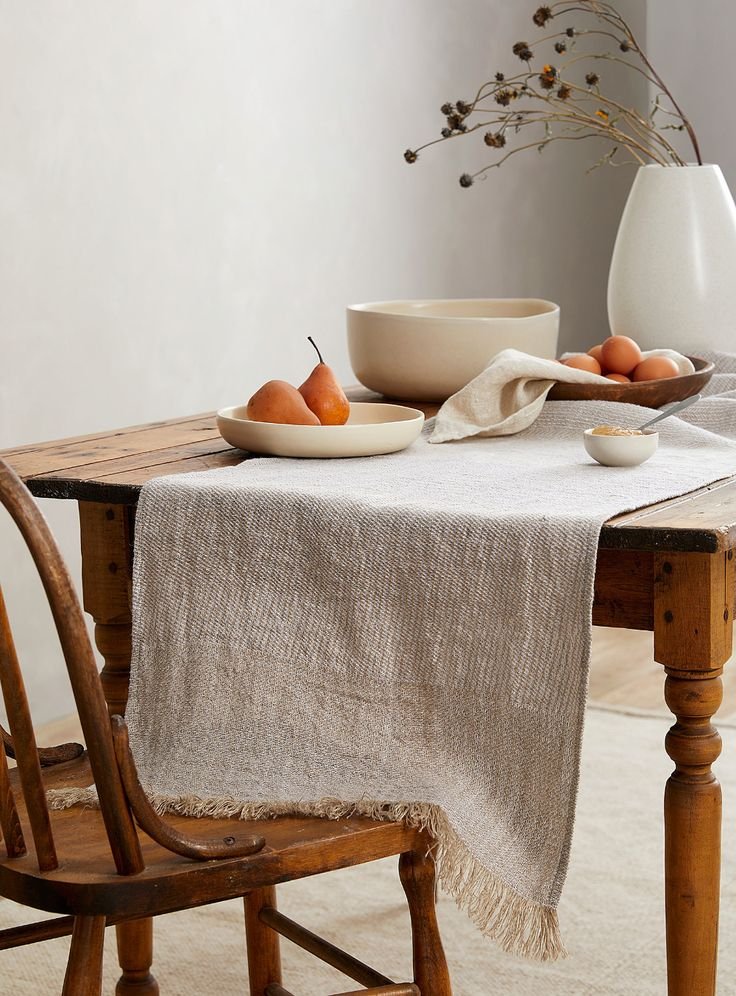 Tablecloths and Table Linens _ Fabrique 1840 _ Simons